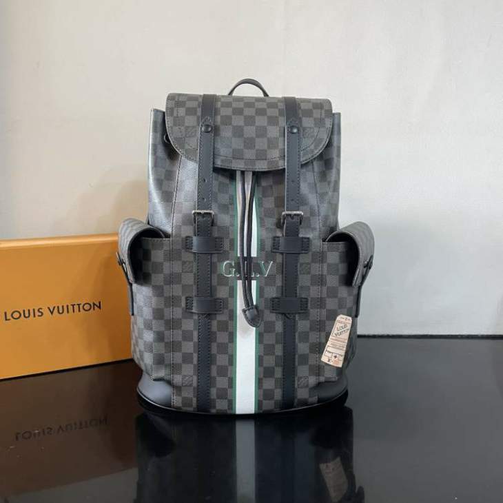 Picture of Louis Vuitton Mens Bags _SKUfw238757749fw